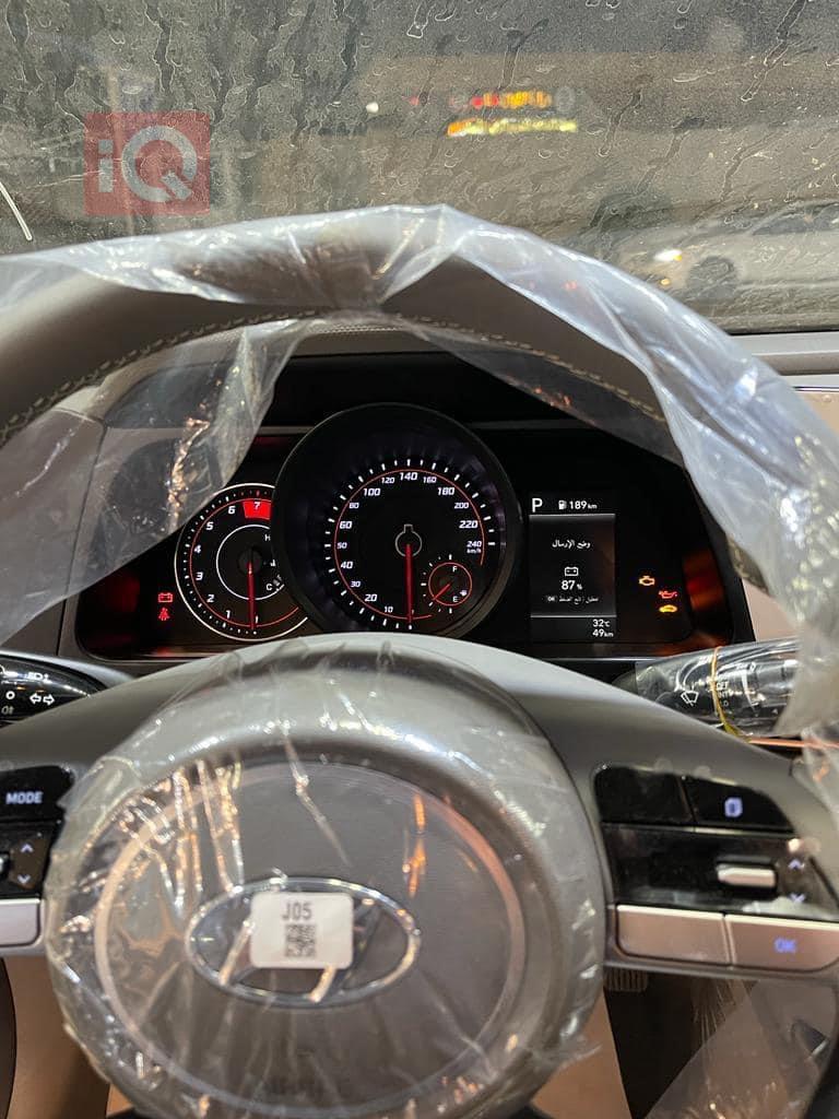هیوندای ئەلەنترا